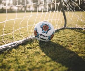 Behind every play, every victory, and every legend, there are numbers that tell stories. Statistics, records, and histories reflect the greatness of football: unforgettable goals, epic matches, and feats that have been etched in history forever.Analyzing football data is to relive every key moment, understand the evolution of teams, and discover how strategy and talent translate into results. Because in this sport, numbers don't just measure performance… they also preserve the memory of passion.